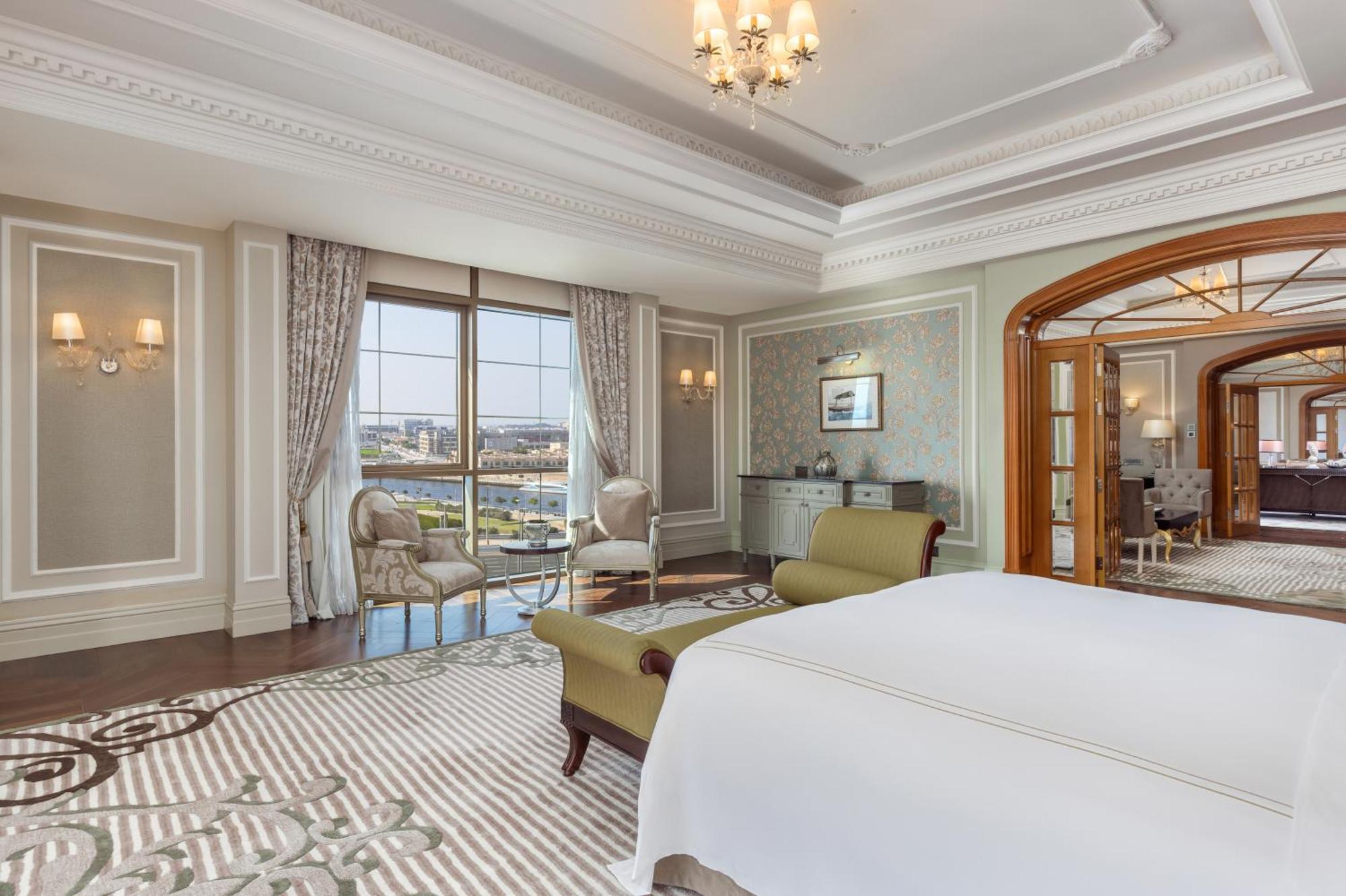 Al Habtoor Palace - Preferred Hotels & Resorts Dubai Exterior photo A suite at the hotel