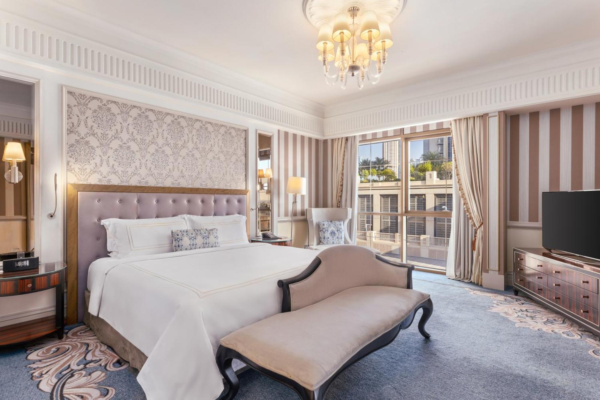 Al Habtoor Palace - Preferred Hotels & Resorts Dubai Exterior photo Deluxe Suite