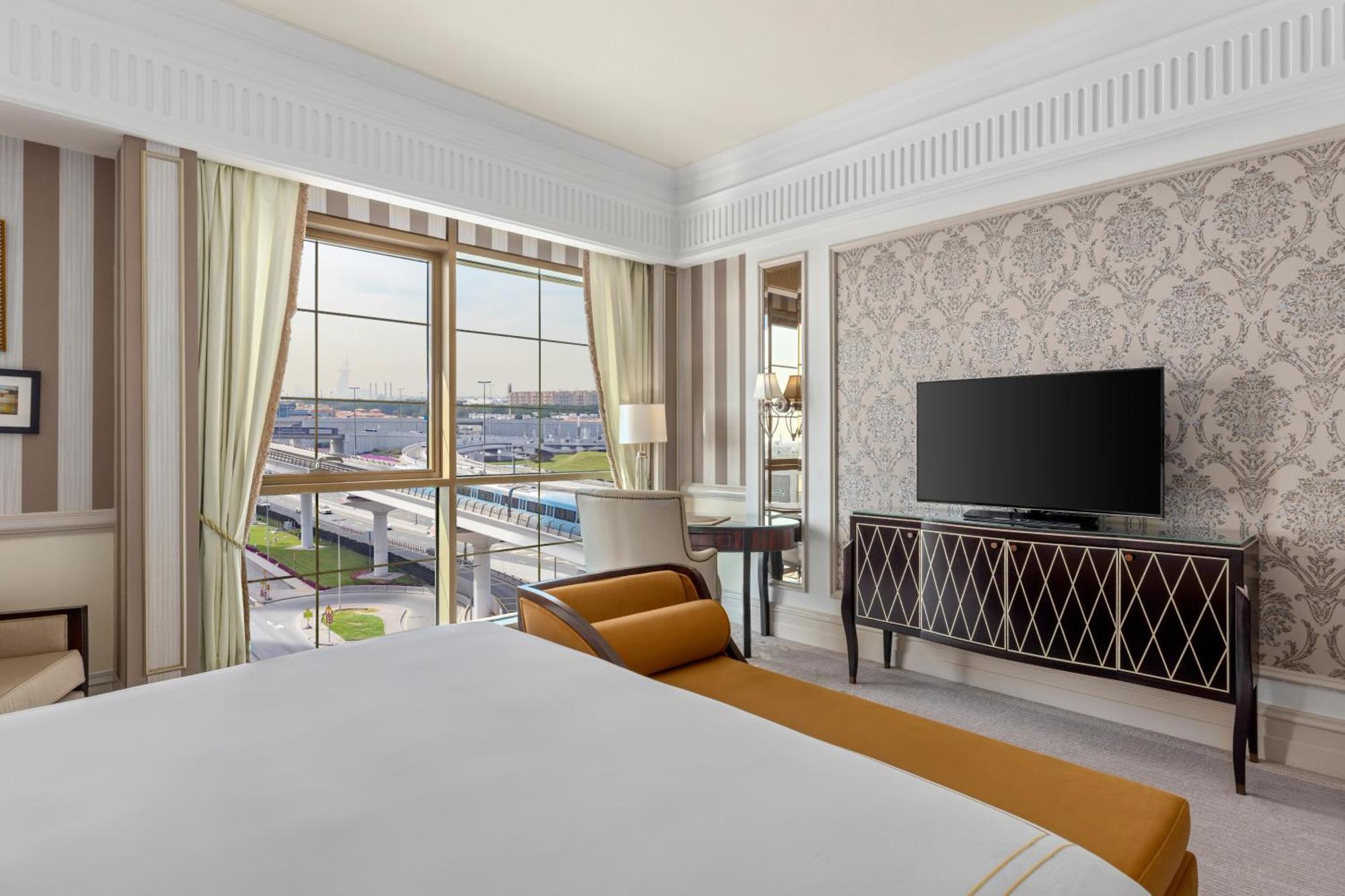 Al Habtoor Palace - Preferred Hotels & Resorts Dubai Exterior photo A guest room at the hotel